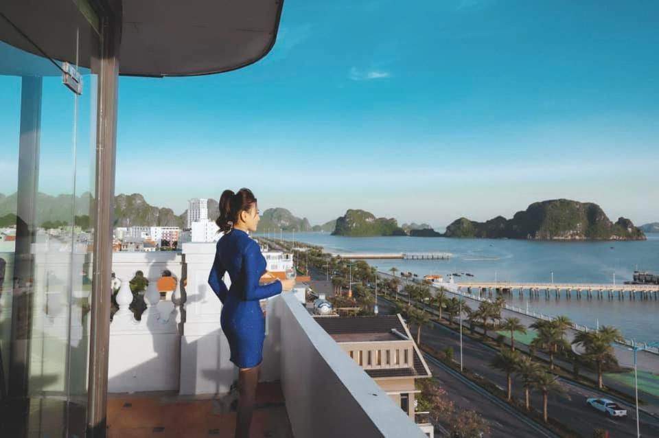 Golden Sea Halong Hotel Hạ Long Extérieur photo